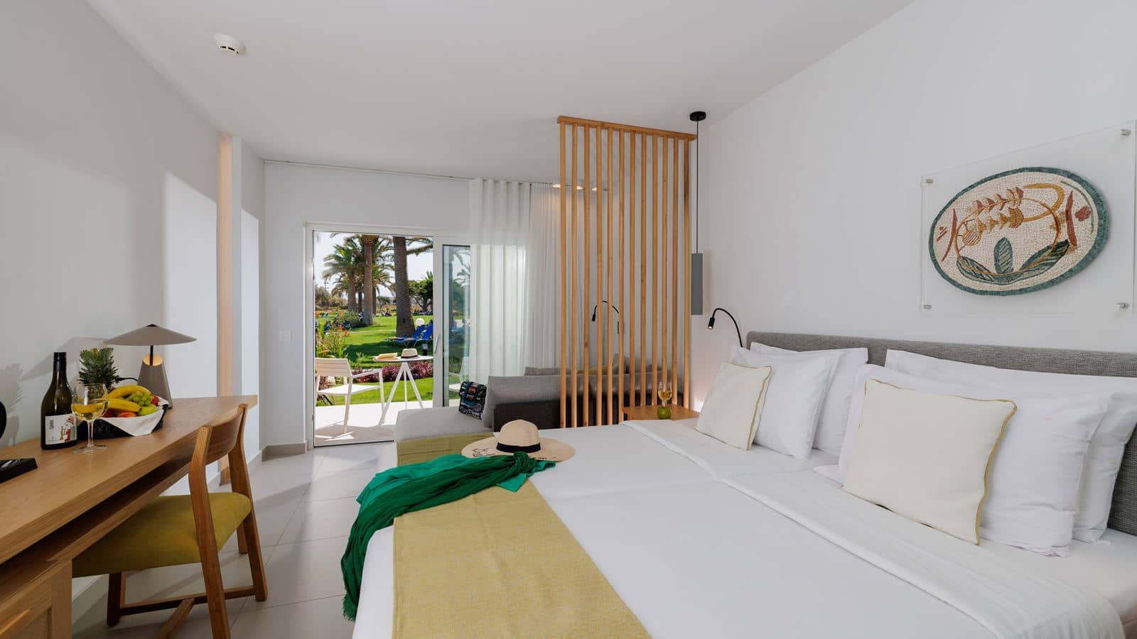 rooms-room-comfort-double-gardenview-balcony-or-terrace