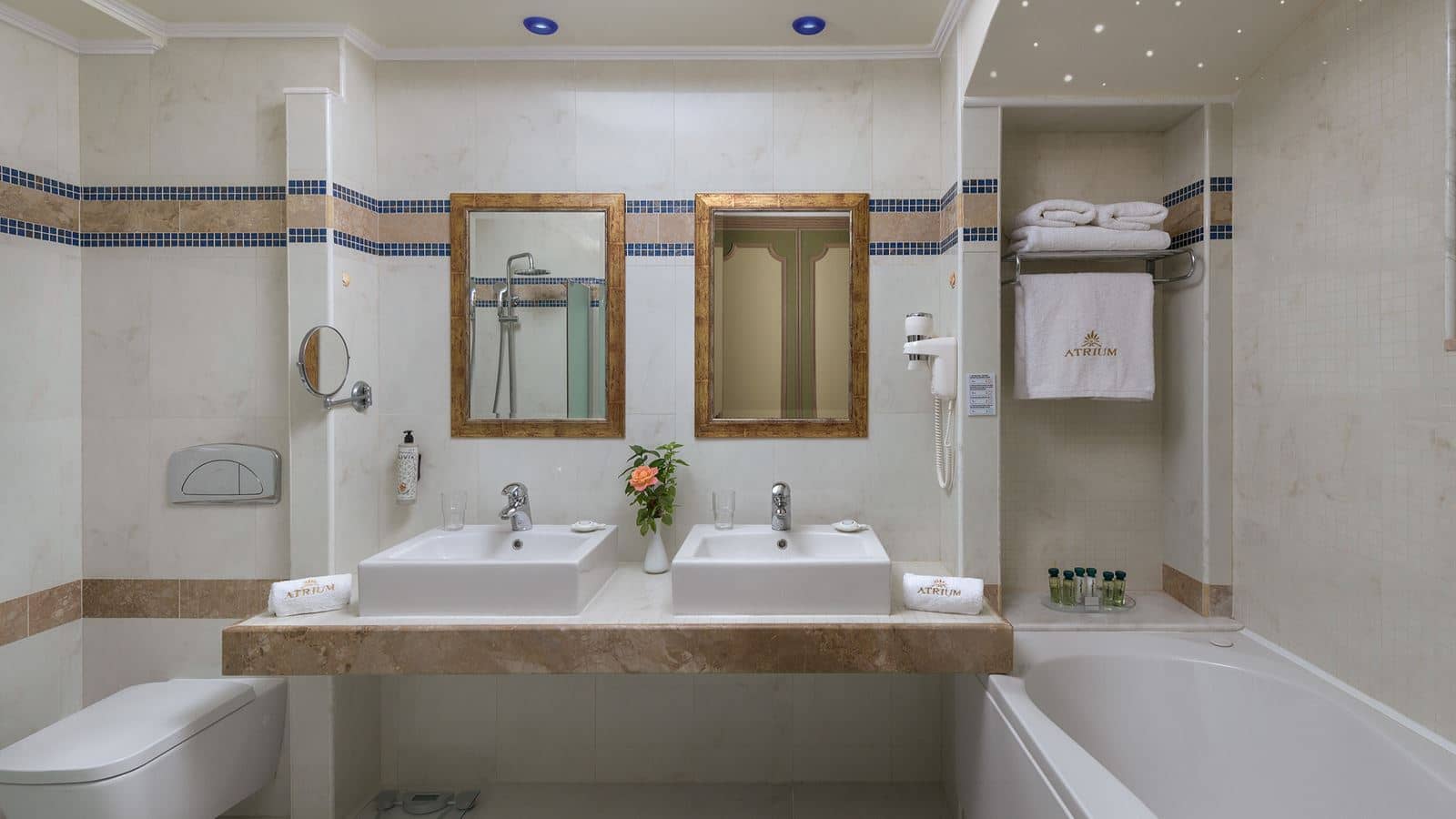 rooms-prestige-family-bungalow-sv-with-pool--signature-collection
