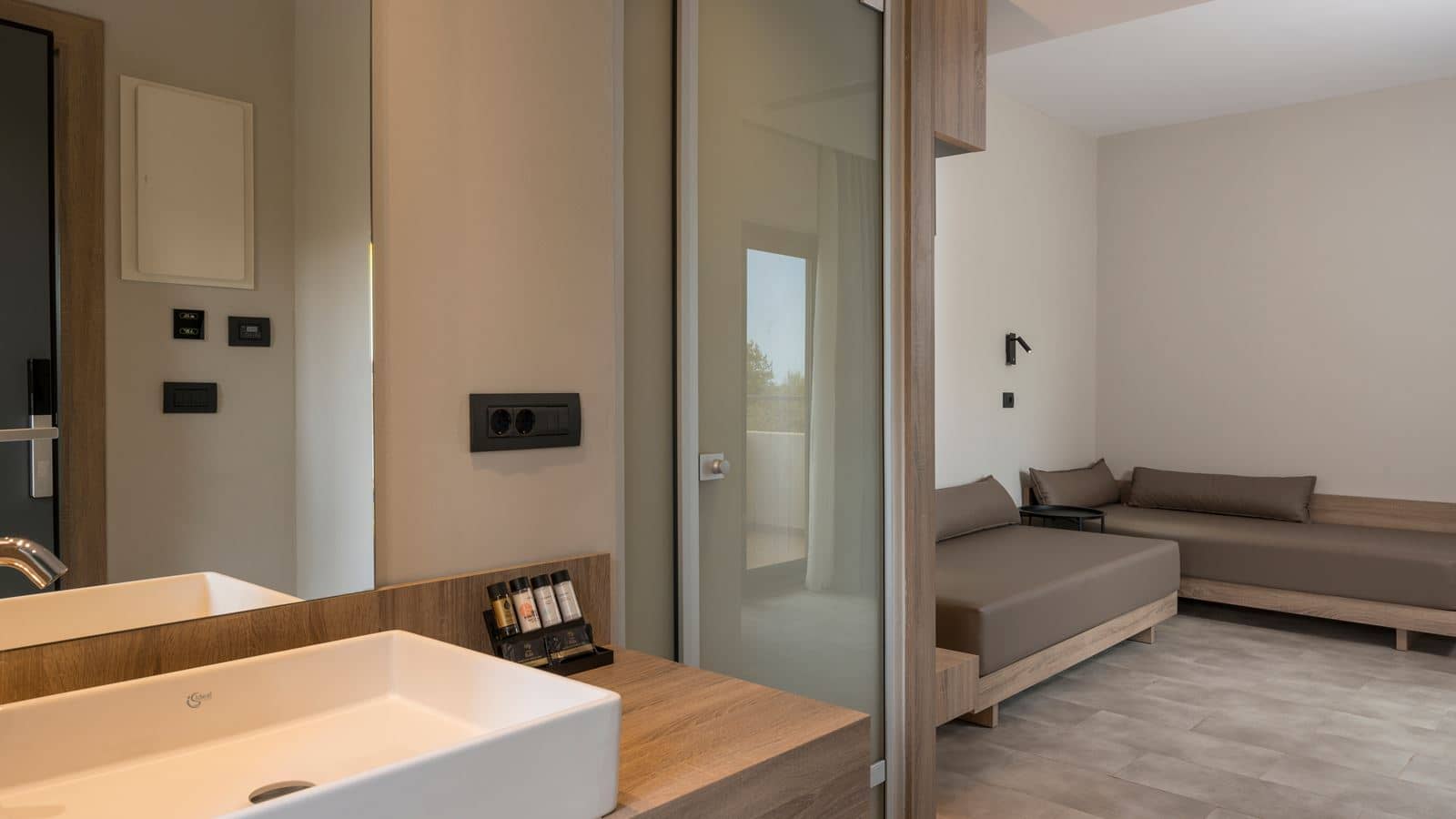 rooms-double-garden-view
