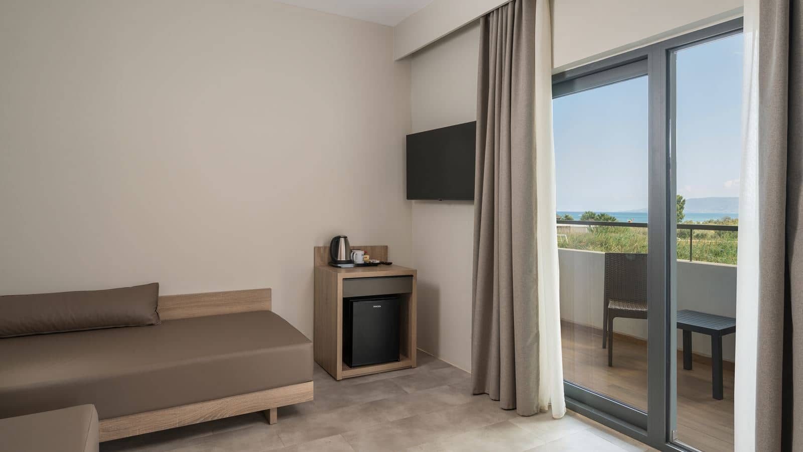 rooms-double-garden-view