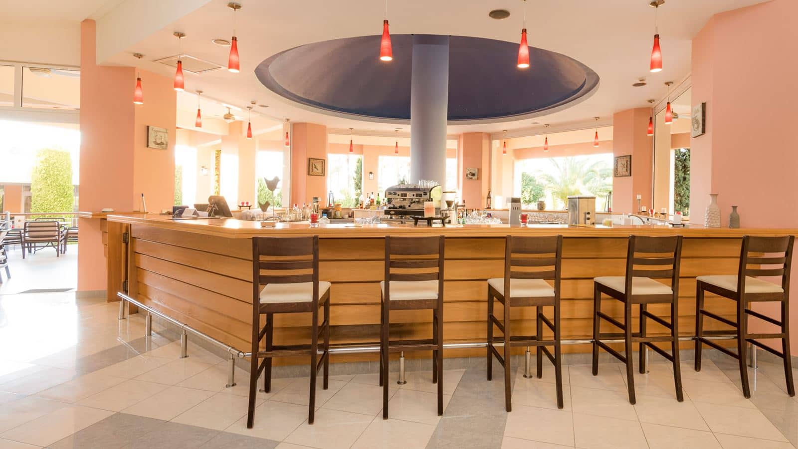 bars-main-bar