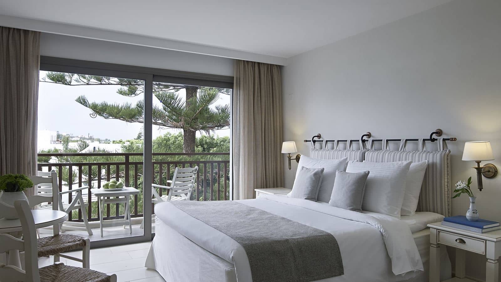 rooms-family-connecting-room