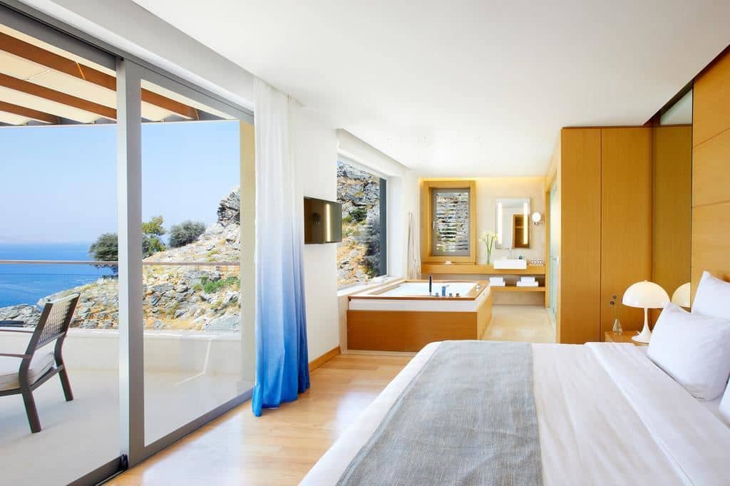 rooms-maisonette-2-bedrooms-sea-view-private-pool