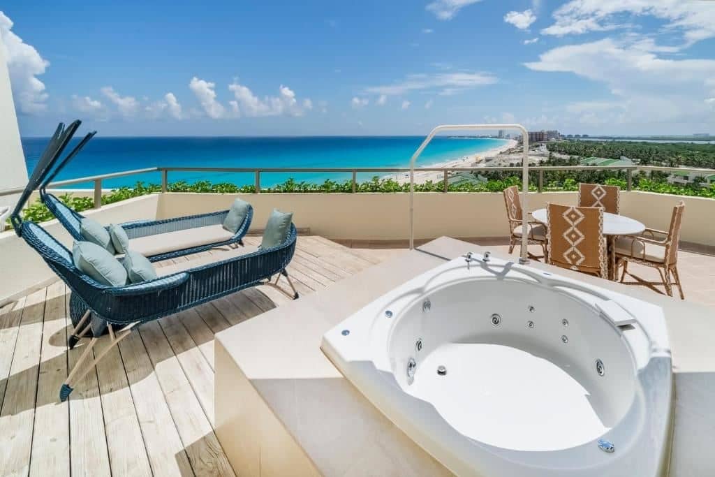 rooms-suite-ocean-front
