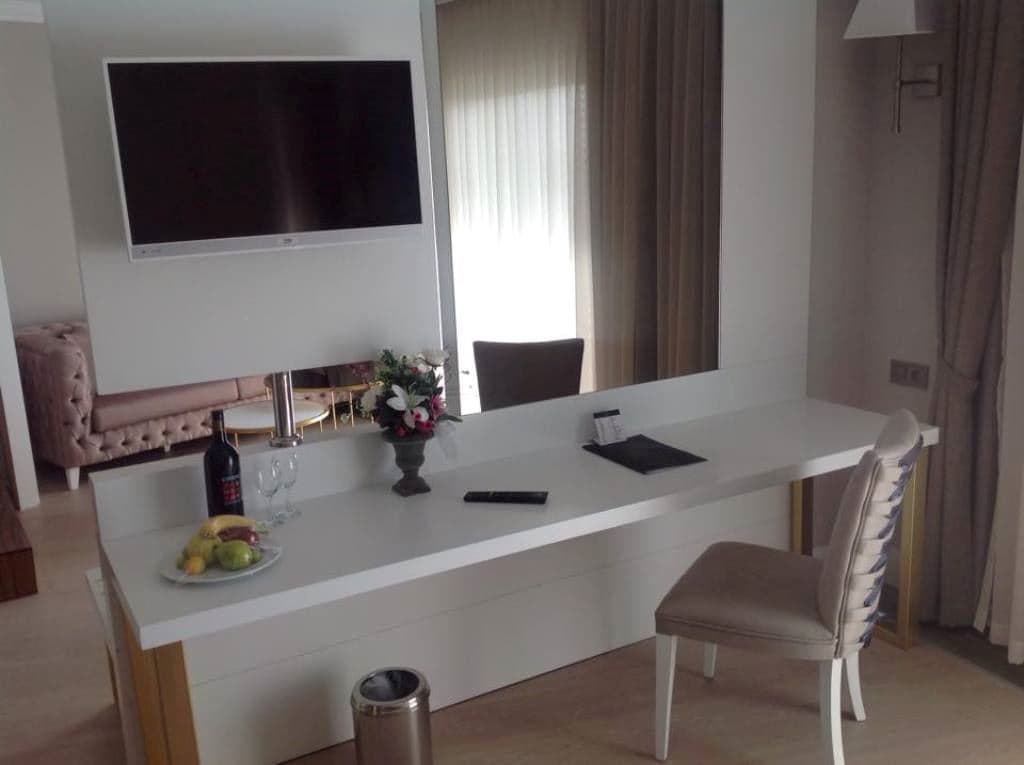 rooms-suite-room
