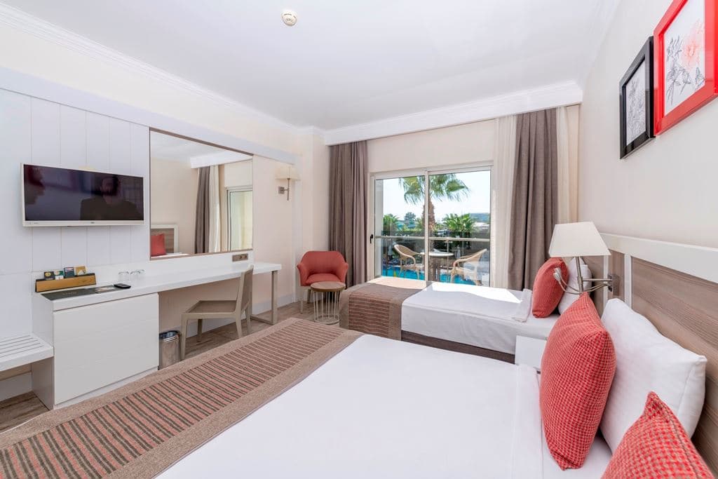 rooms-standard-room-with-balcony