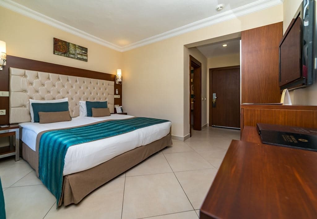 rooms-standard-room