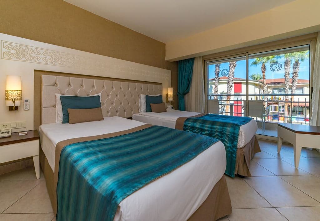 rooms-superior-room