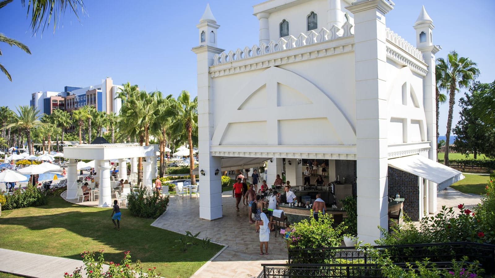 restaurants-luna-snack-restaurant