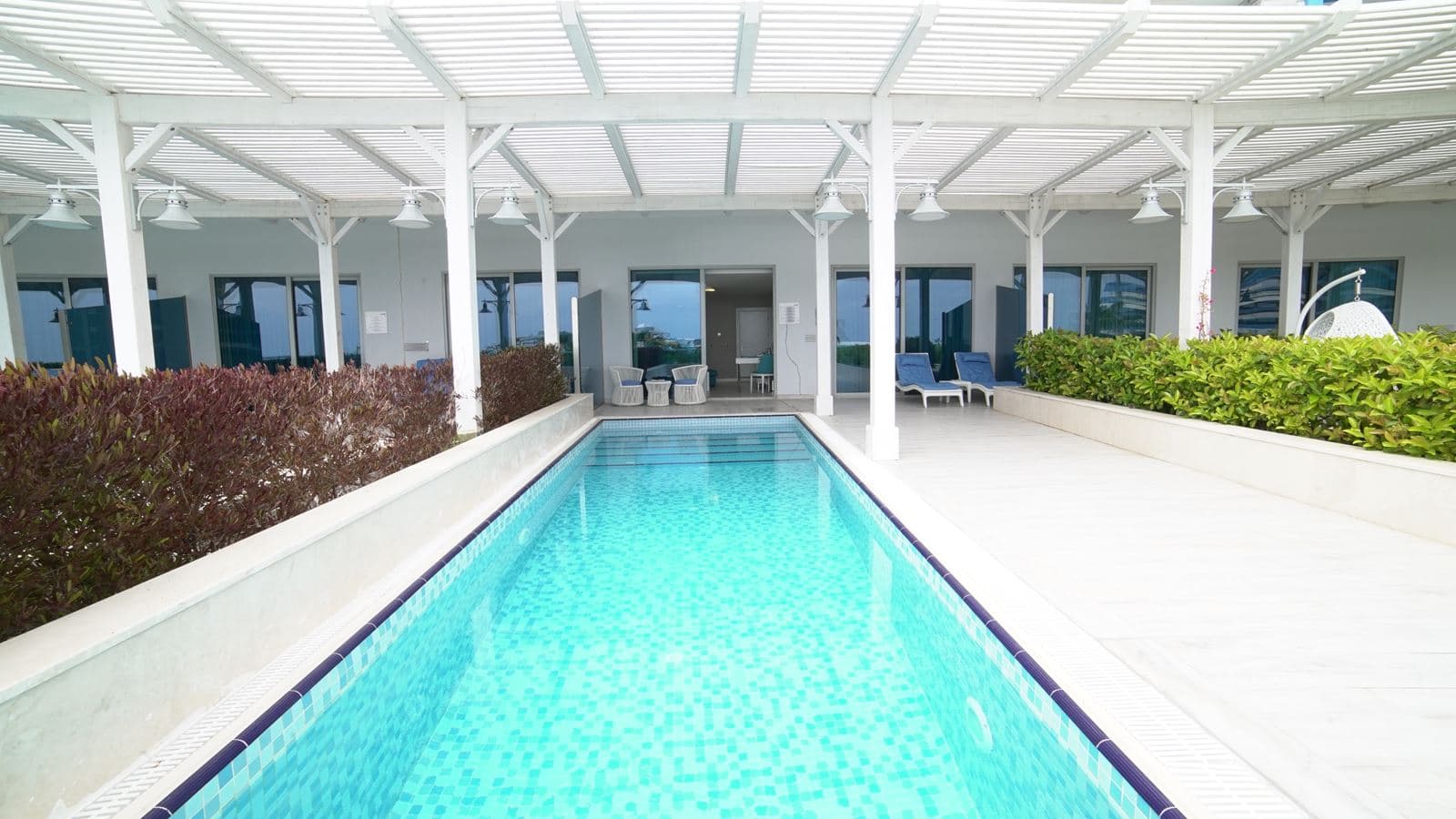 rooms-deluxe-sueno-suite-room-sea-view-swim-up