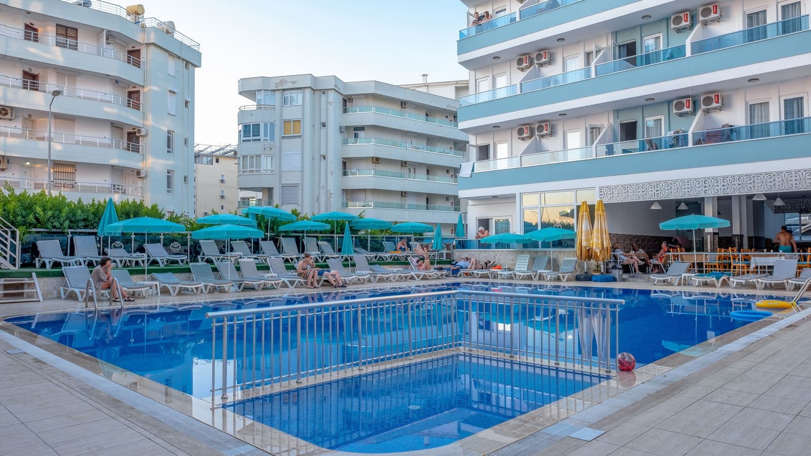 pools-outdoor-pool