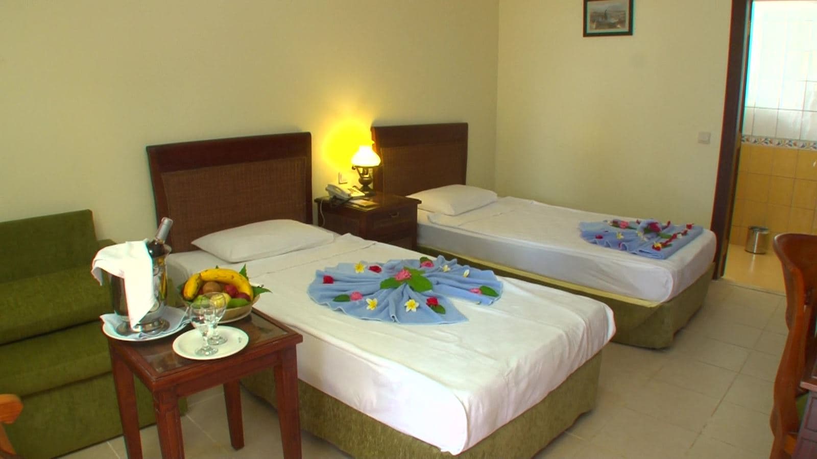 rooms-garden-room