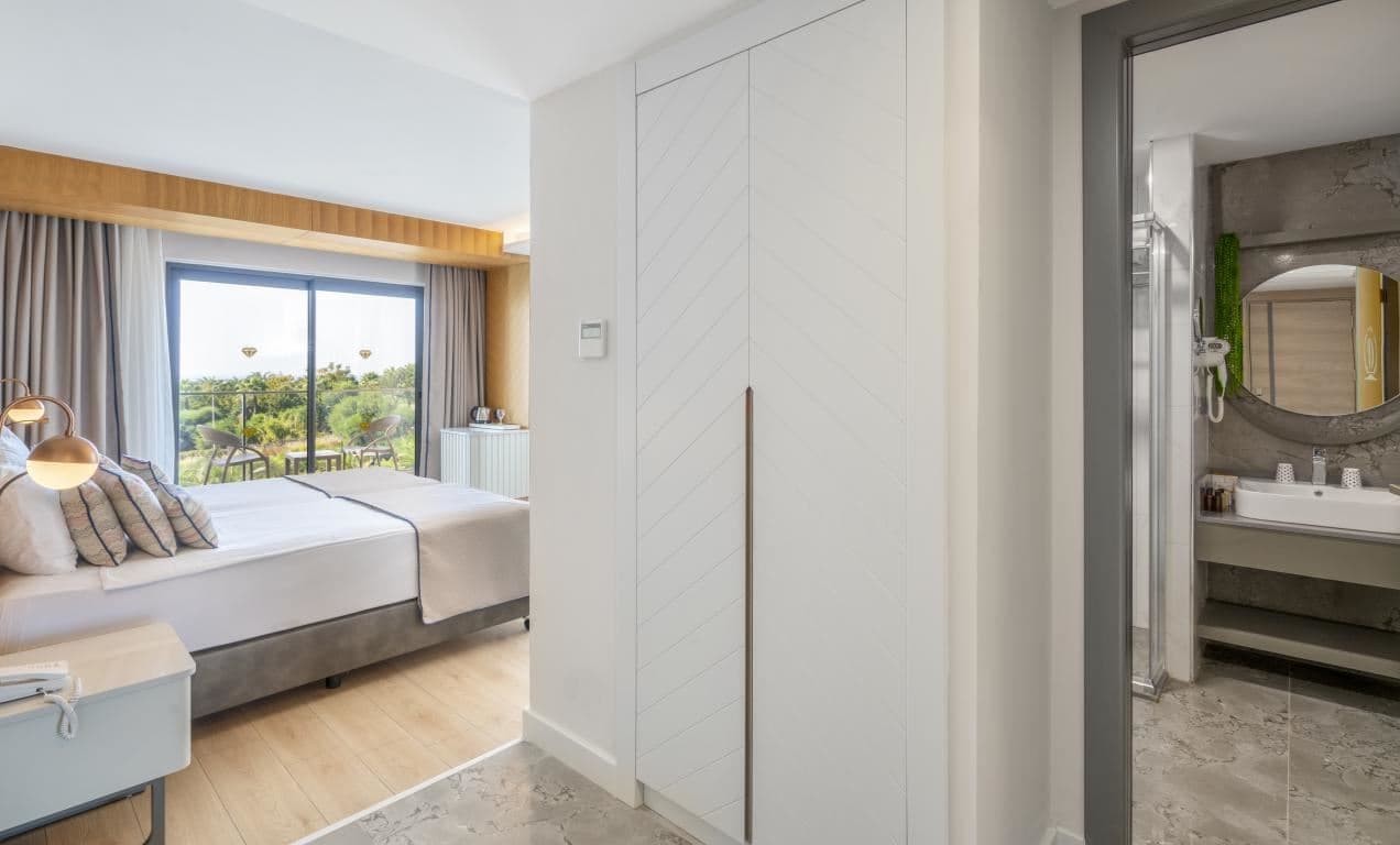 rooms-family-room