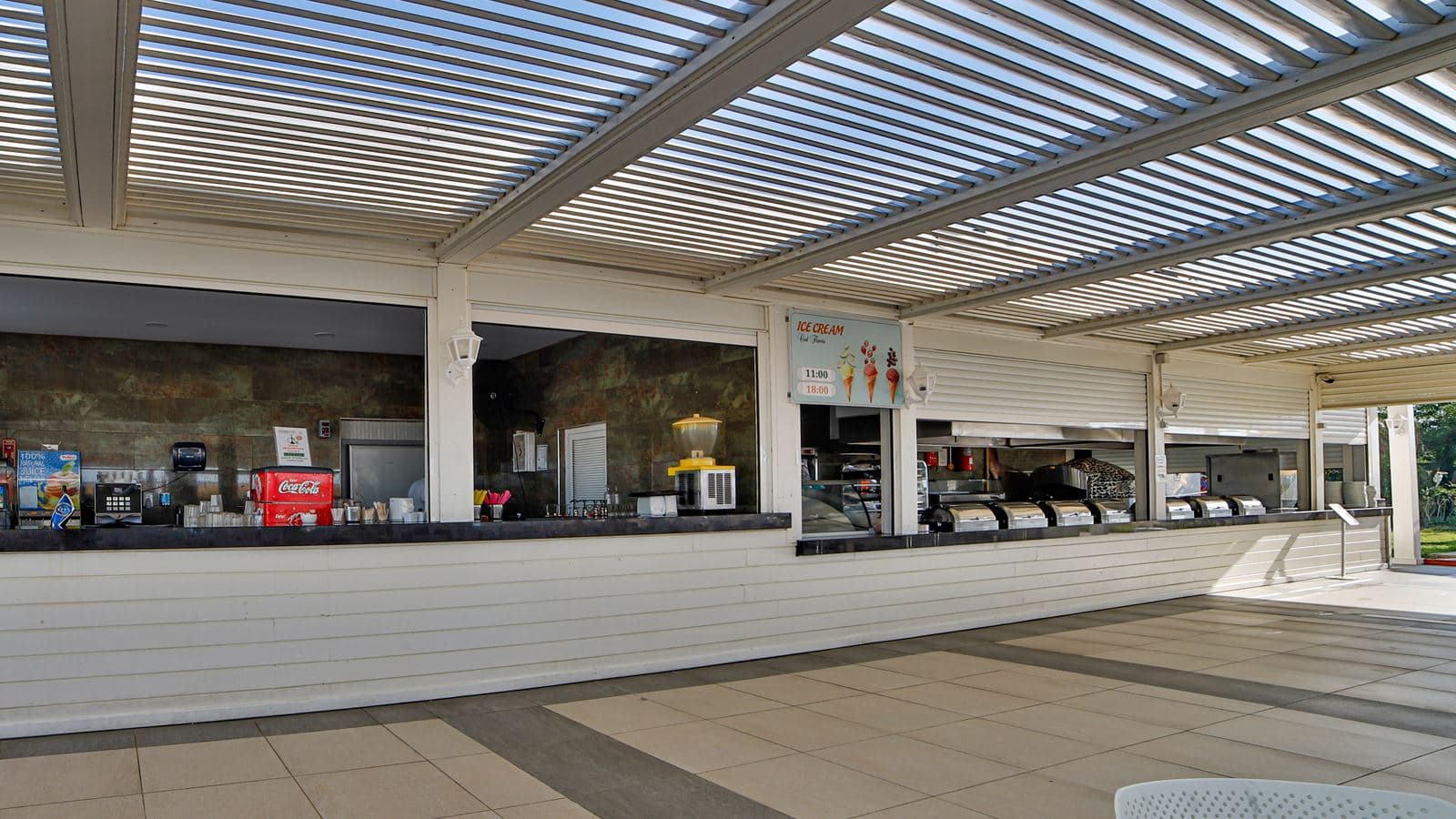 bars-marine-beach-bar