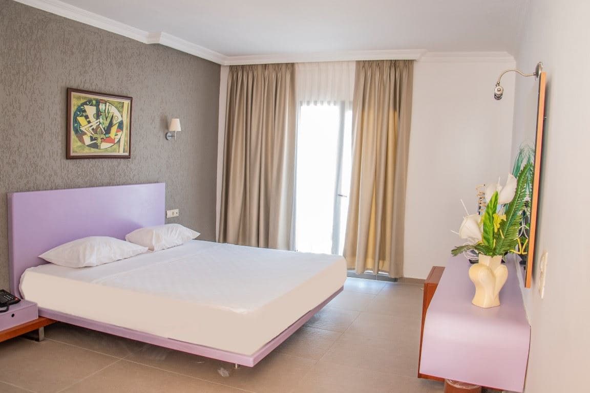 rooms-standard-room