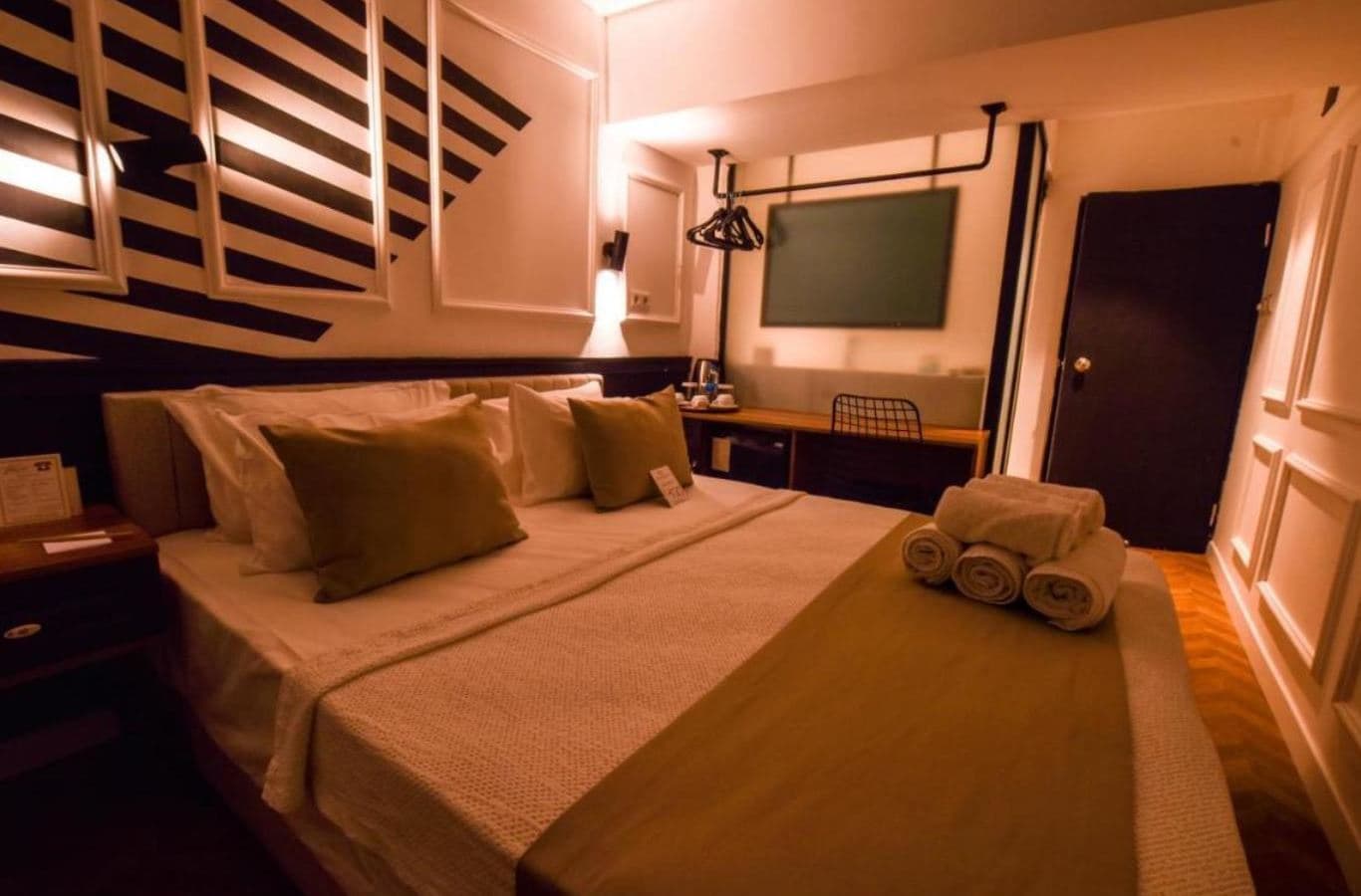 rooms-standard-room