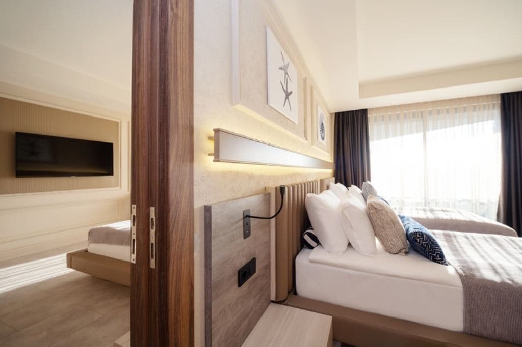 rooms-family-room