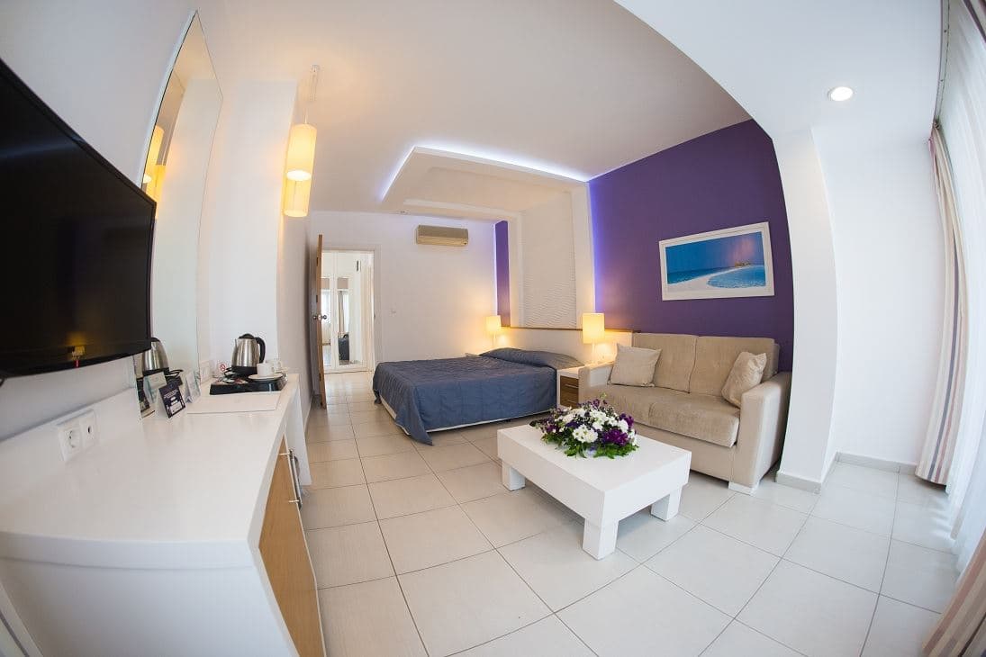rooms-family-room
