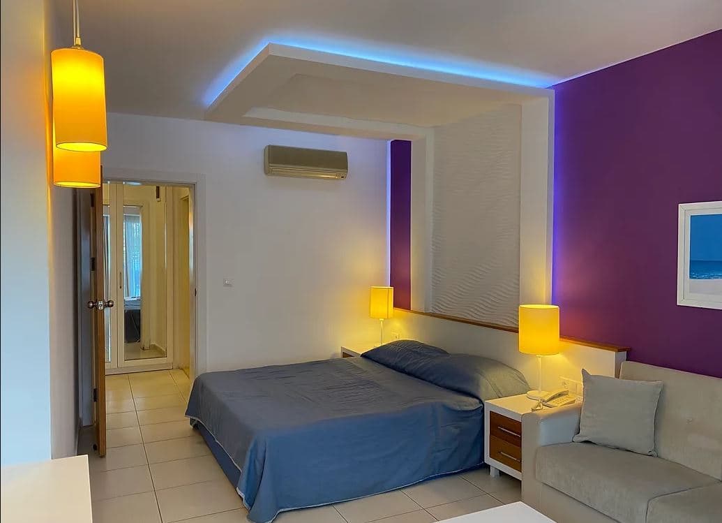 rooms-family-room