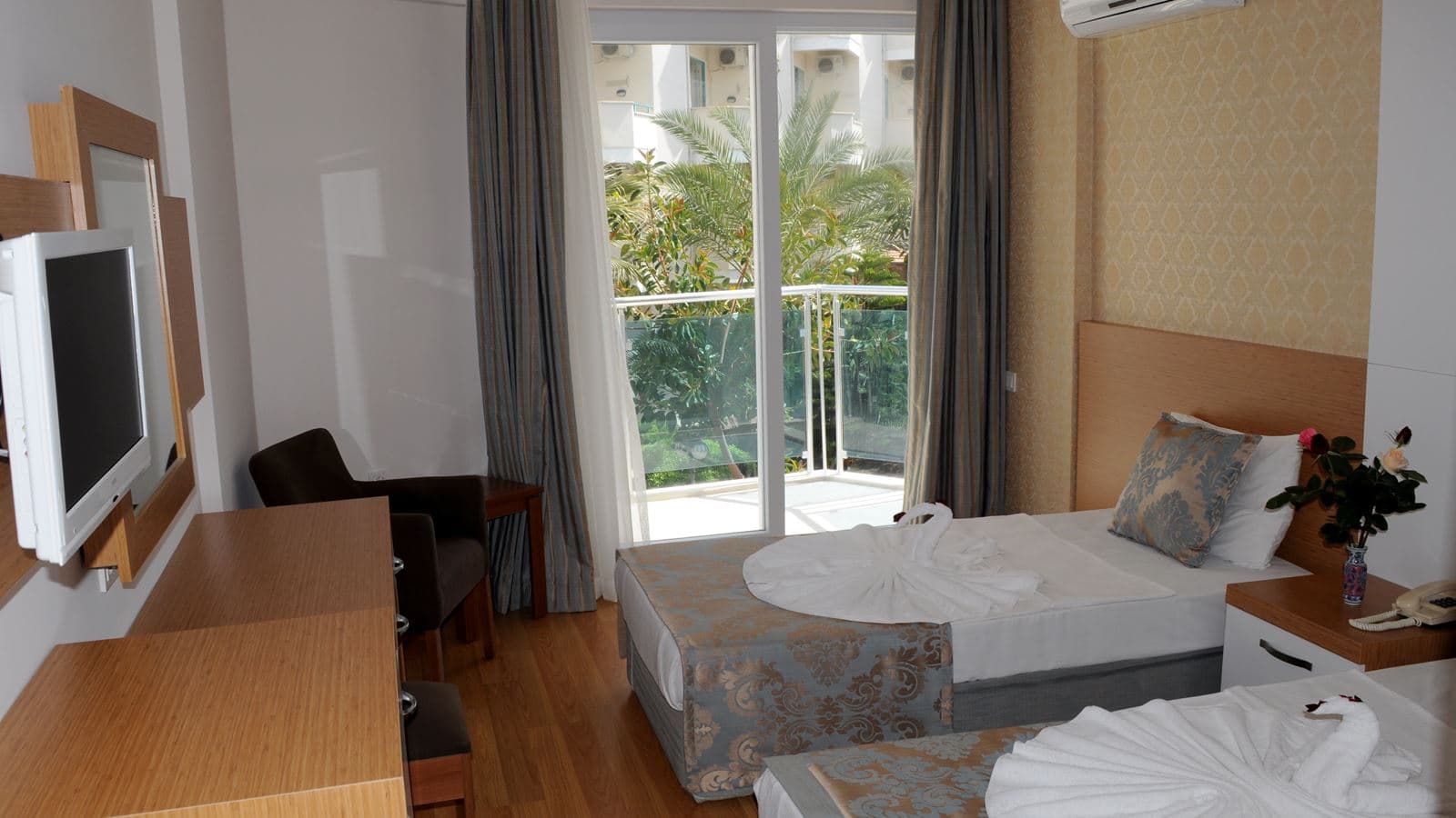 rooms-standard-room