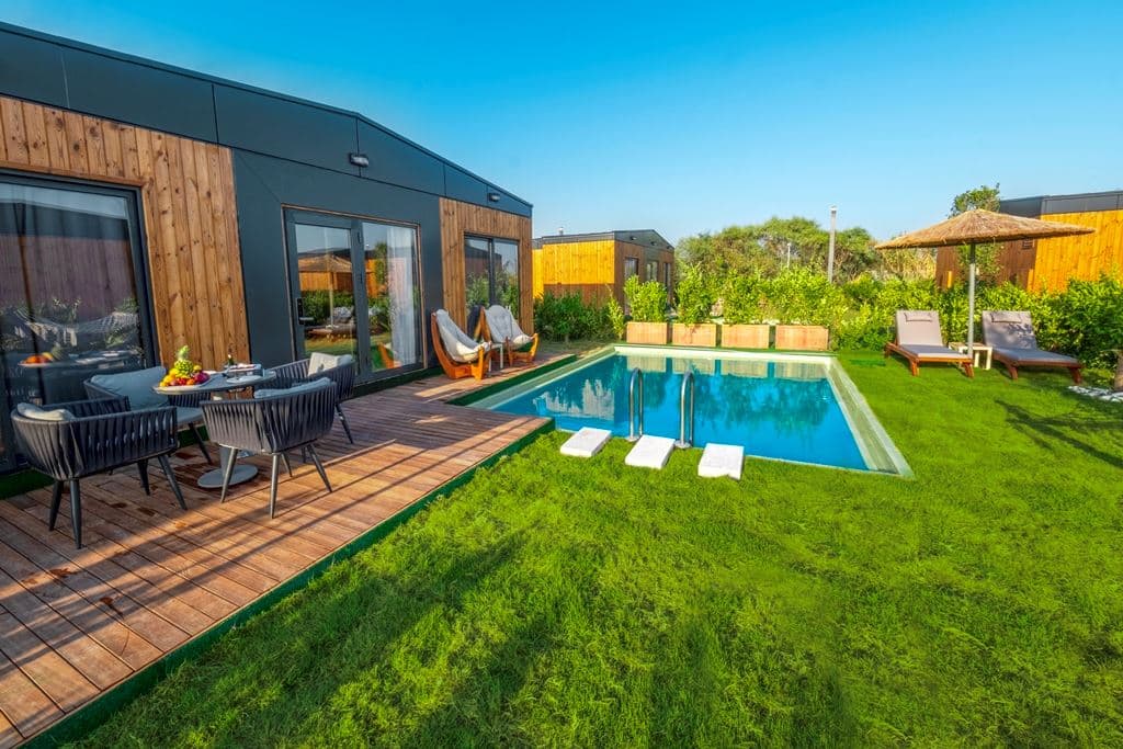 rooms-tiny-villa