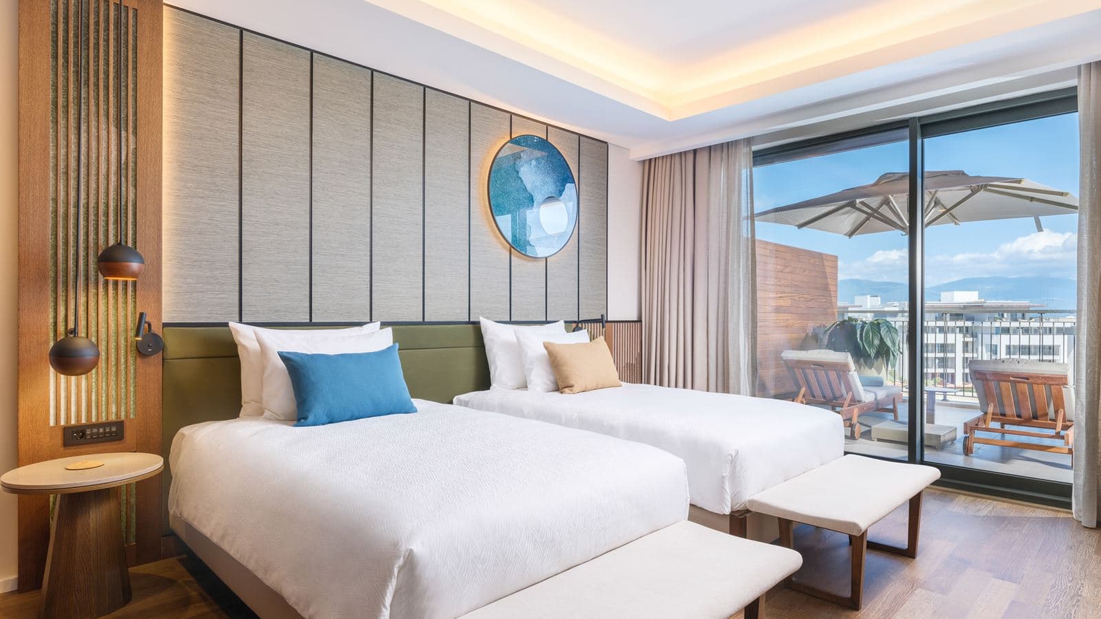 rooms-penthouse-suite-with-2-bedrooms--private-pool-sea-view-2+1--community-zone-