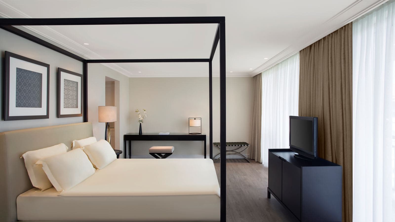 rooms-king-suite