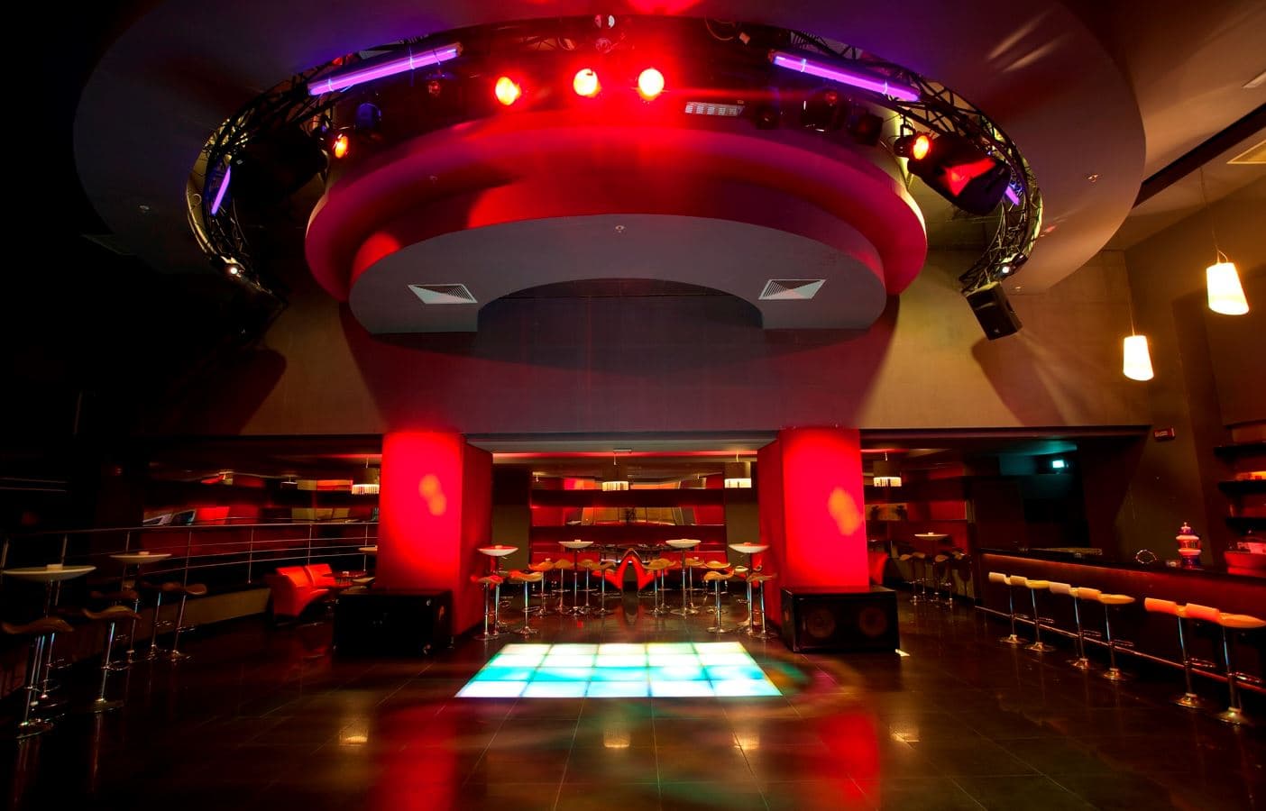 bars-after-ten-disco