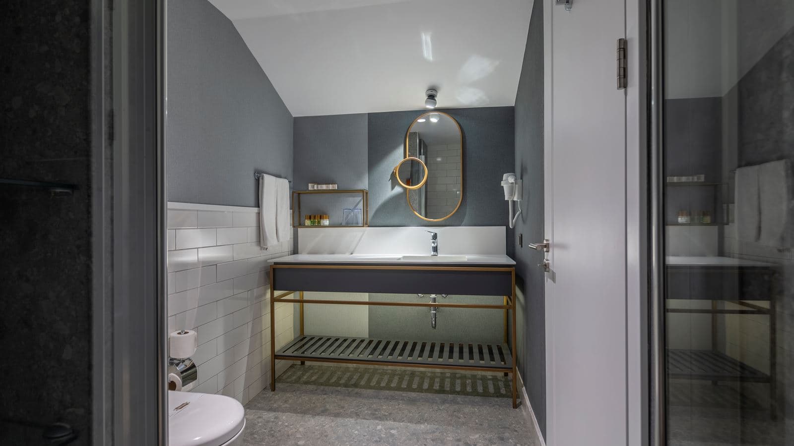 rooms-family-room