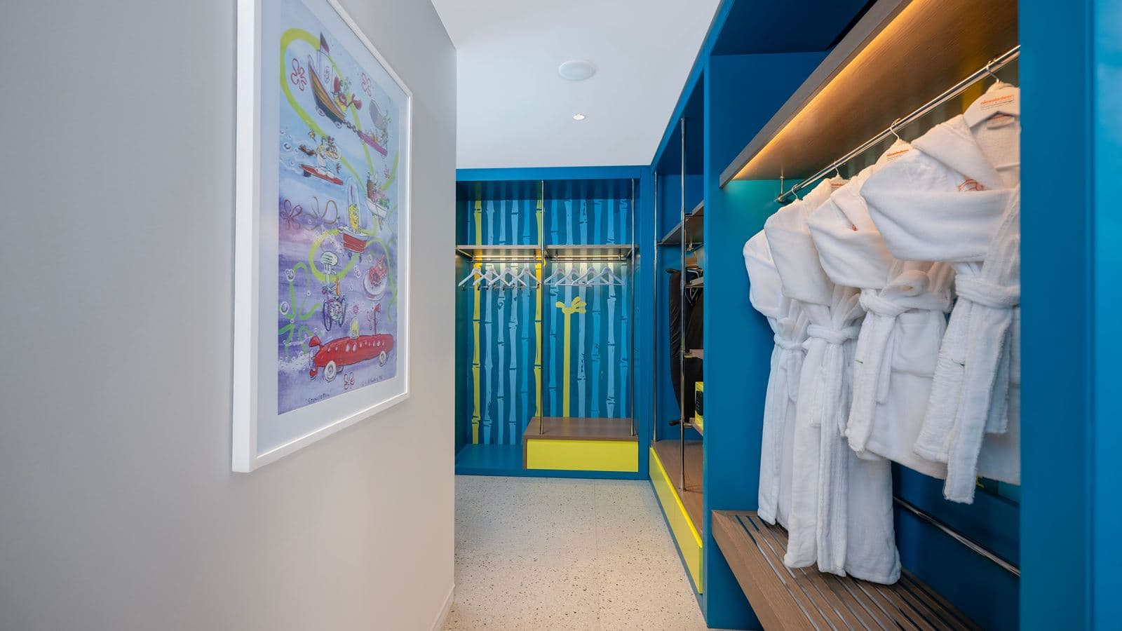 rooms-themed-deluxe-room