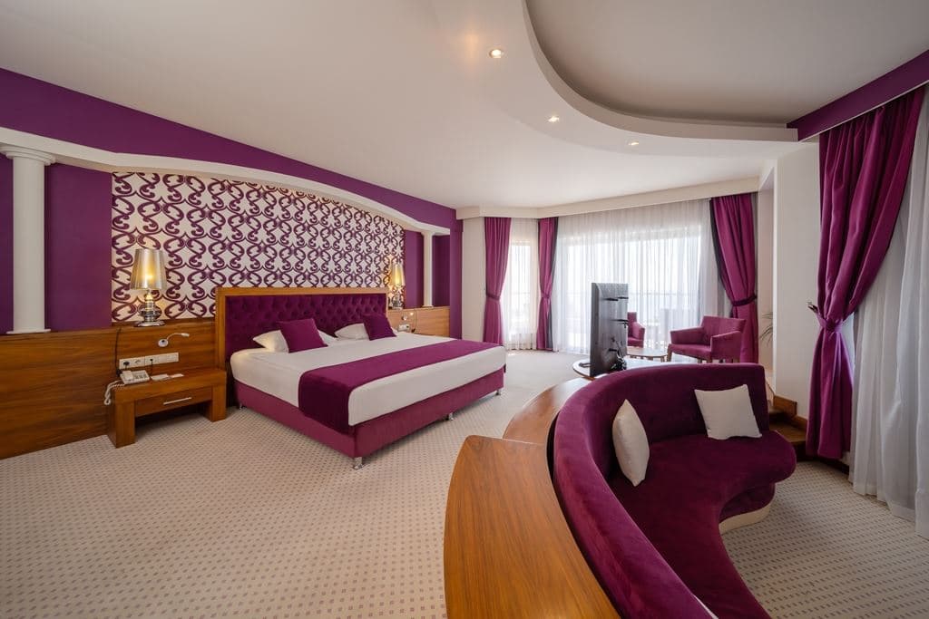 rooms-hotel-suite-room
