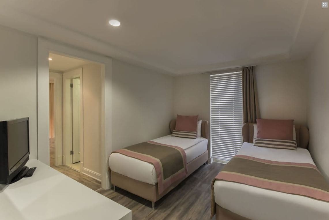 rooms-dublex-family-room