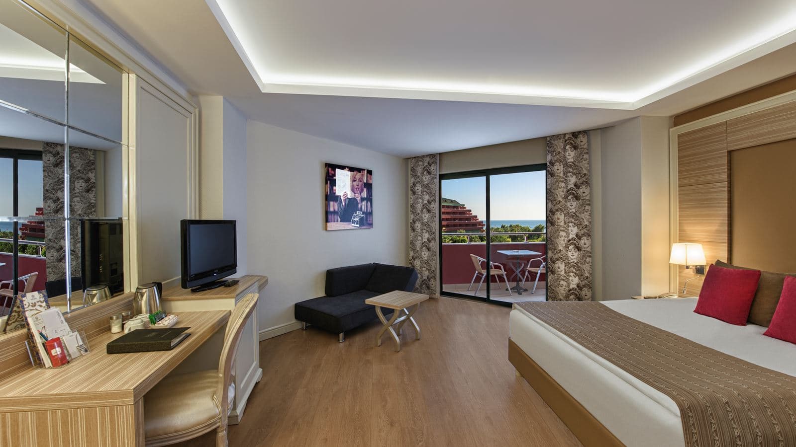 rooms-family-room