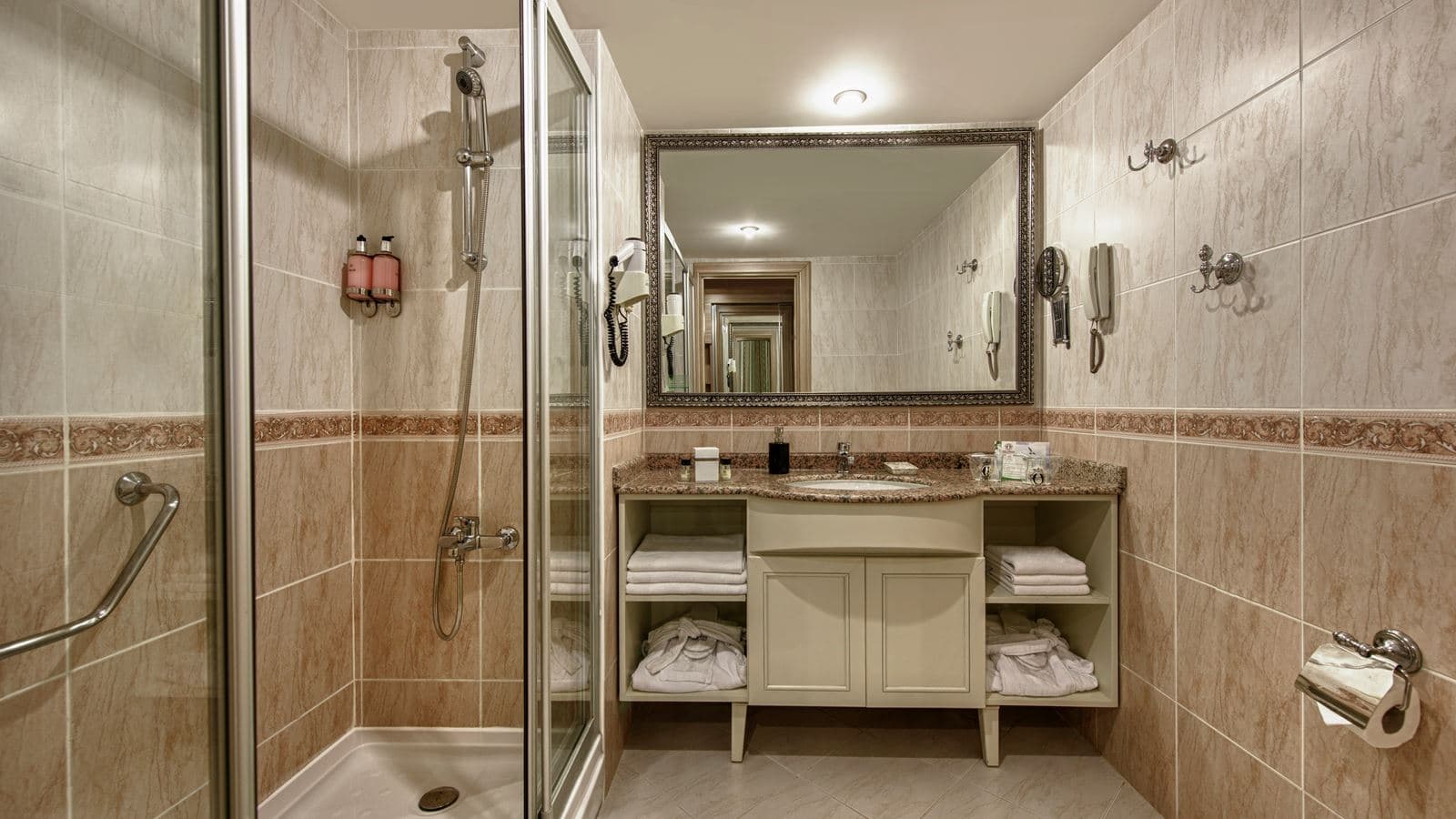 rooms-standart-room-land-view
