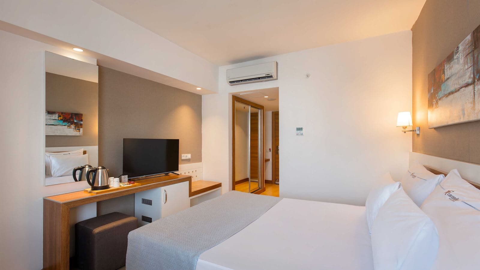rooms-standard-room