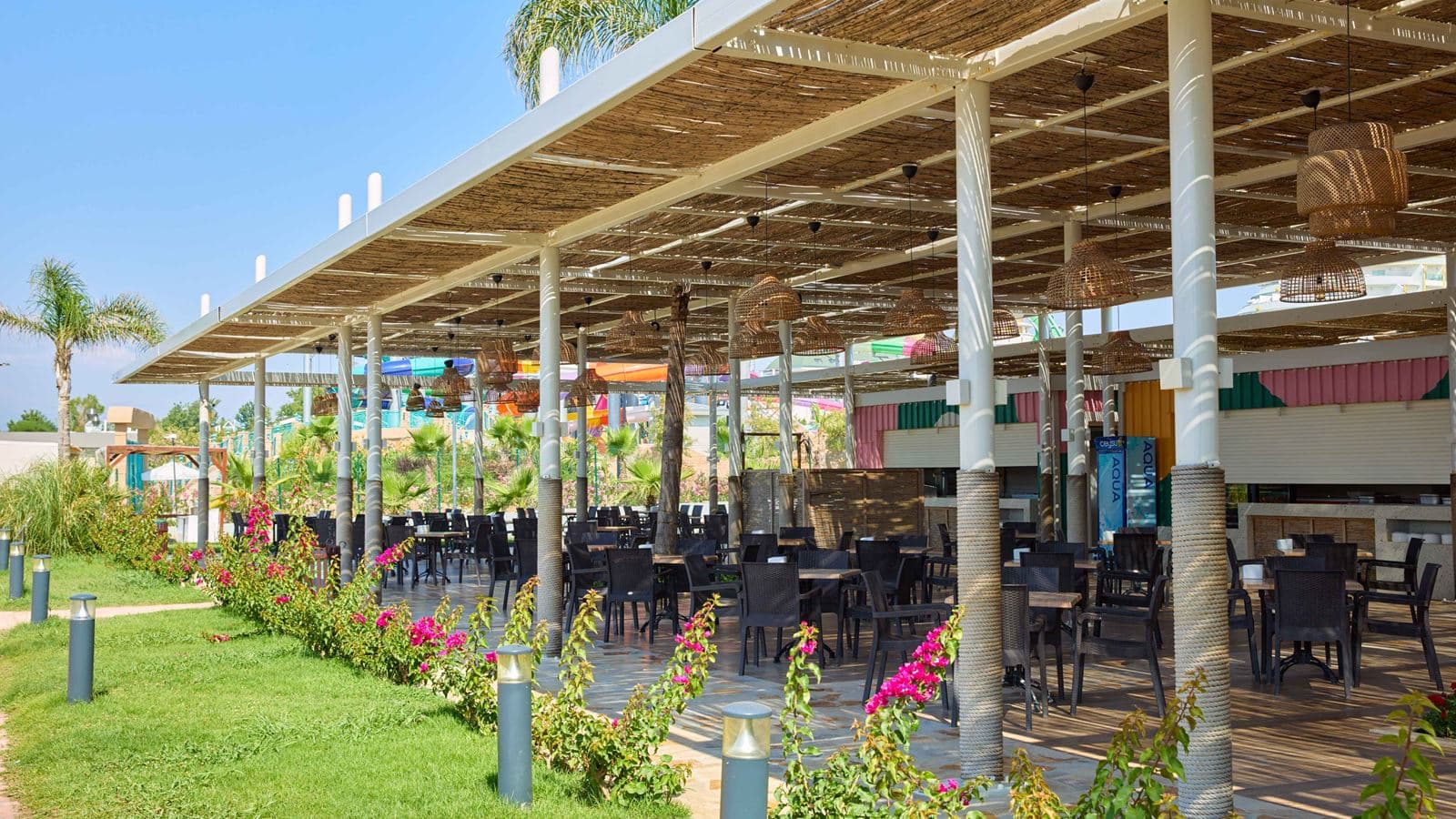 restaurants-beach-food-court