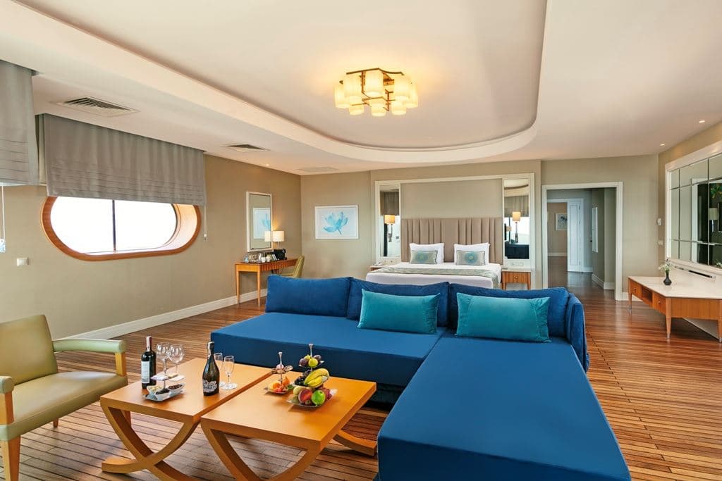 rooms-admiral-suite