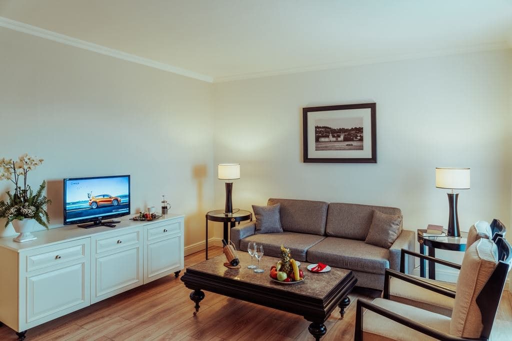 rooms-junior-suite