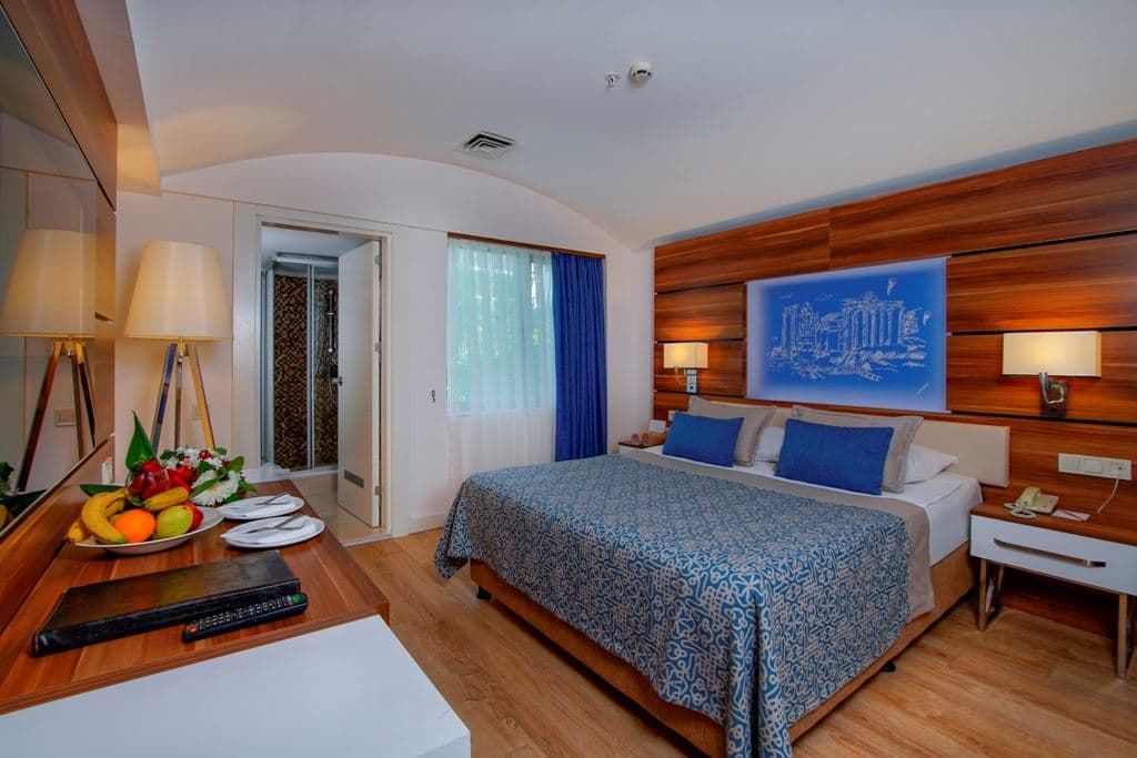 rooms-family-room