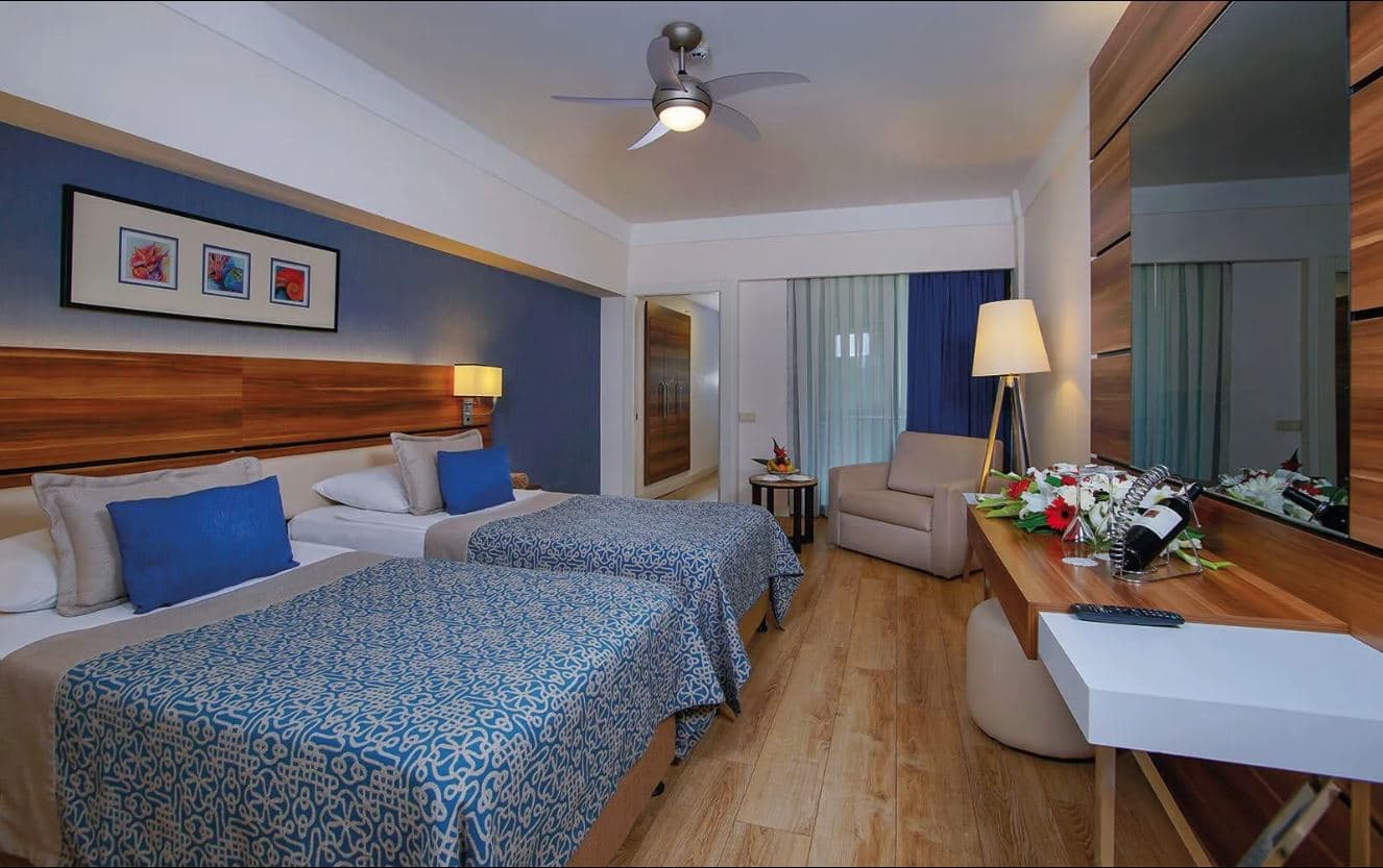 rooms-family-room