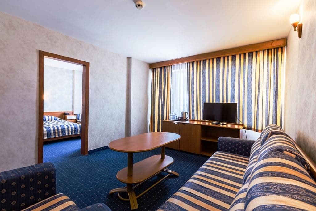 rooms-familyjunior-suite