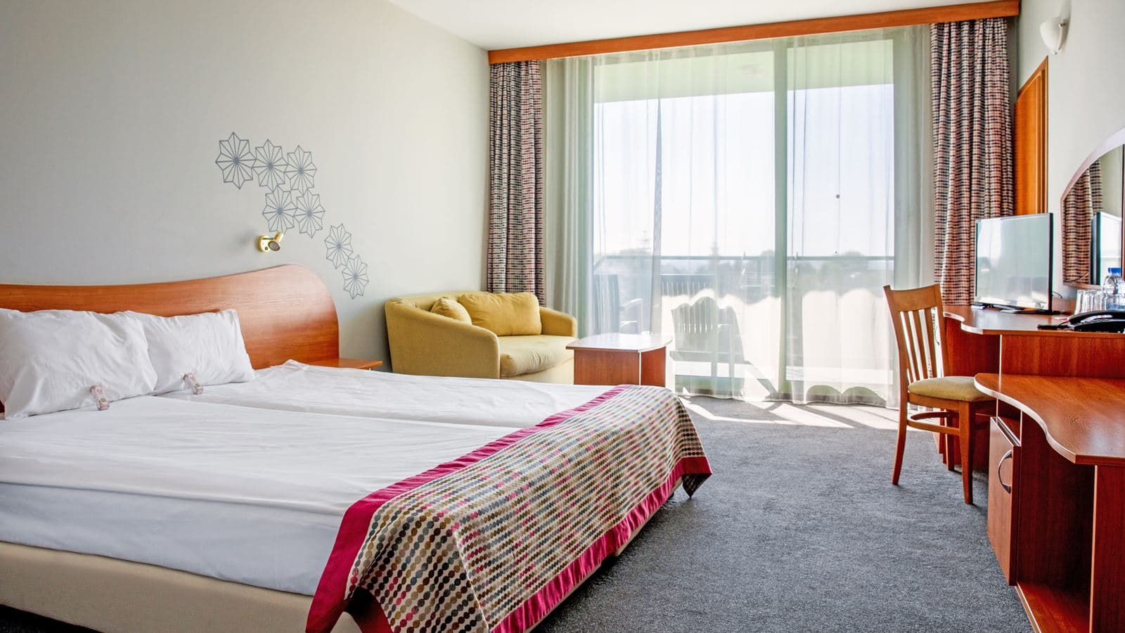 rooms-twin-standard-room