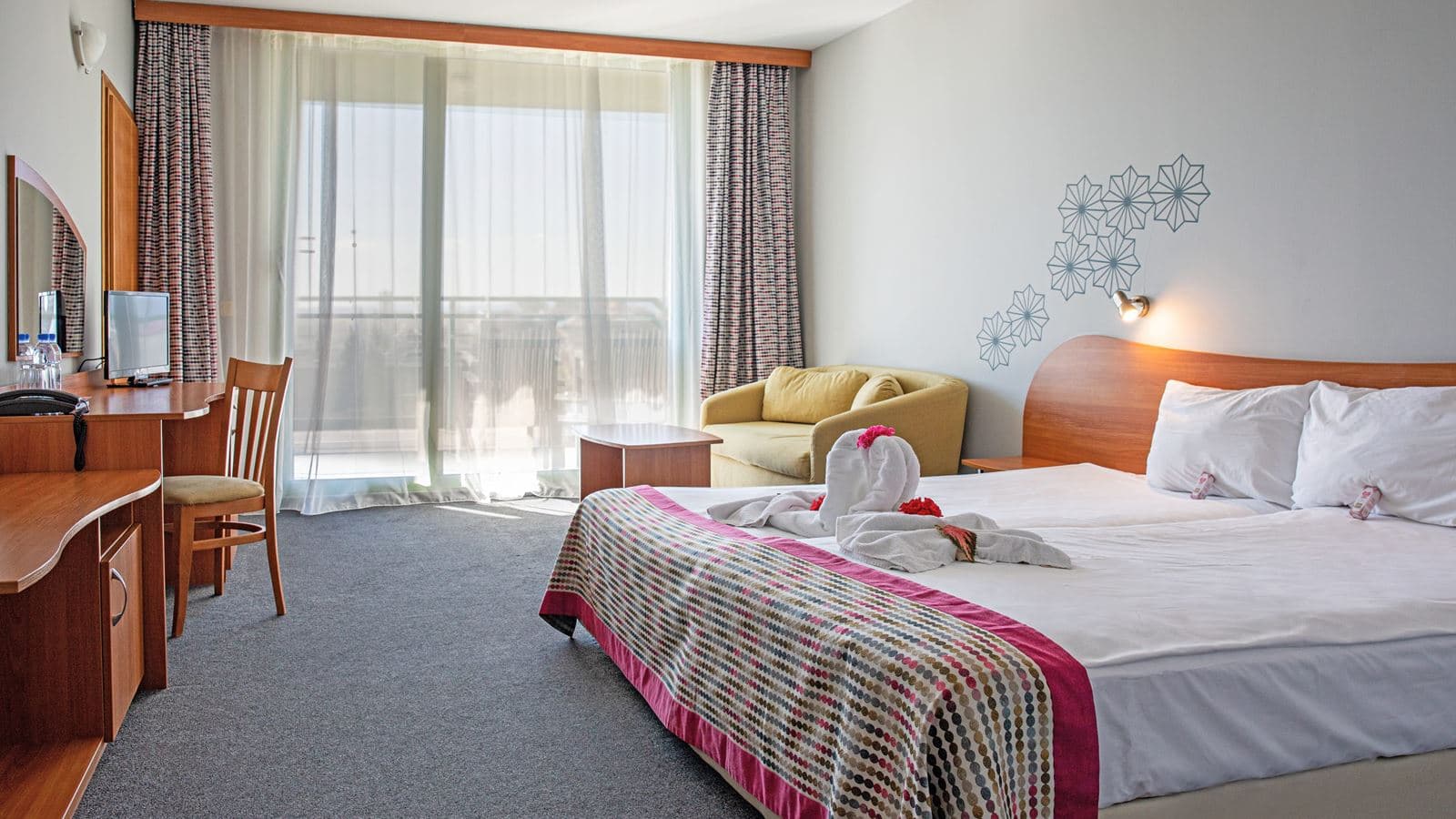 rooms-twin-standard-room