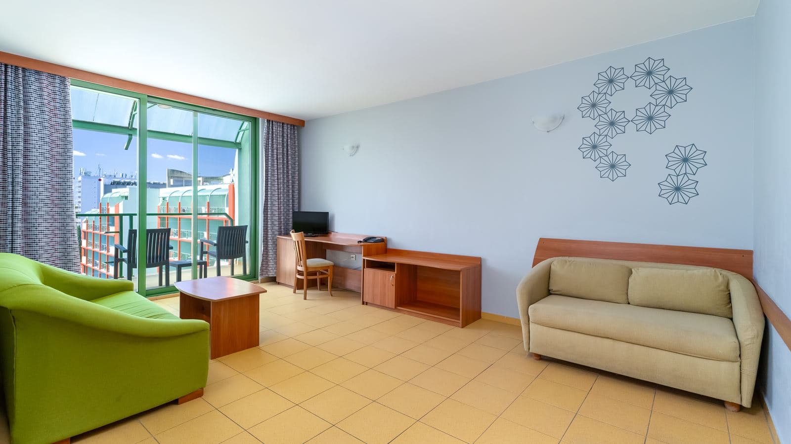 rooms-standard-juniorsuite-balcony-or-terrace