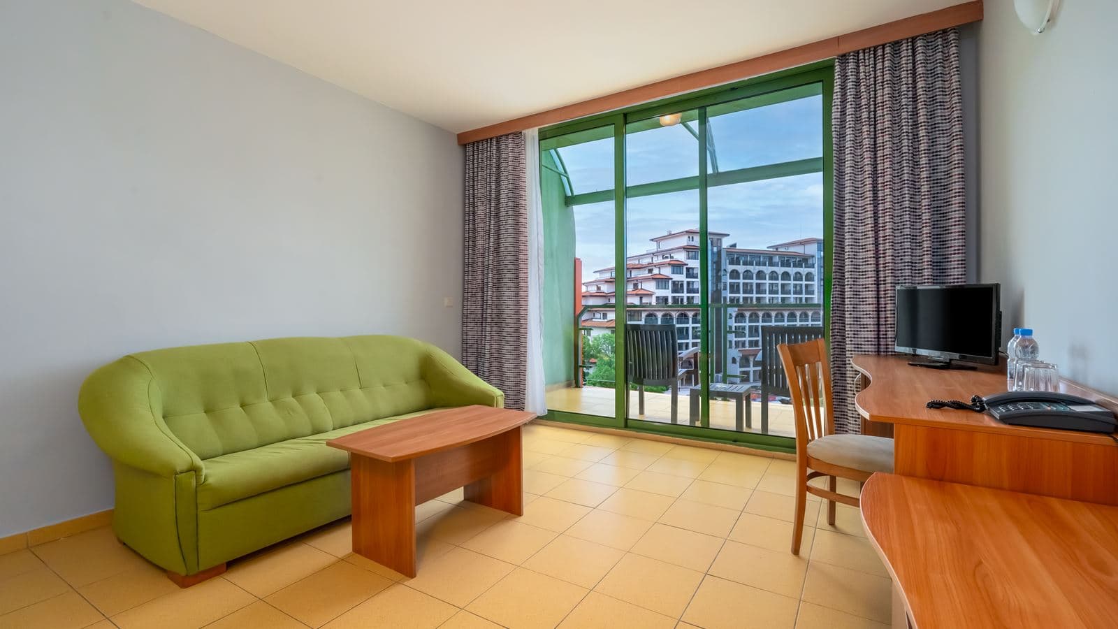 rooms-standard-juniorsuite-balcony-or-terrace