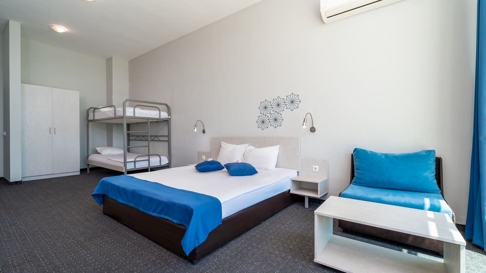 rooms-suite-room