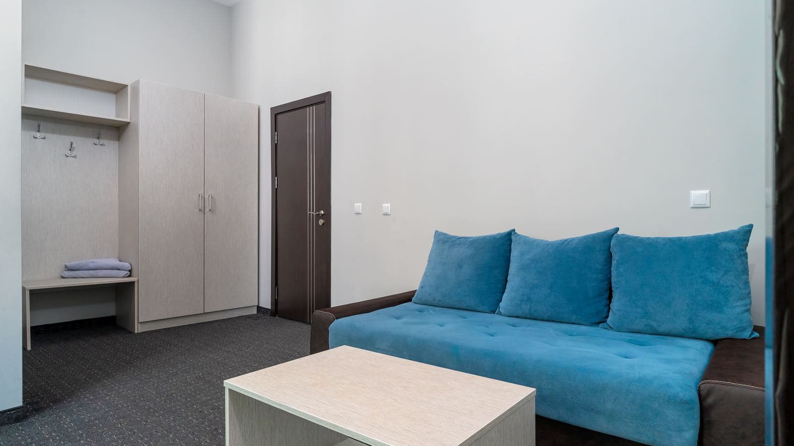 rooms-suite-room