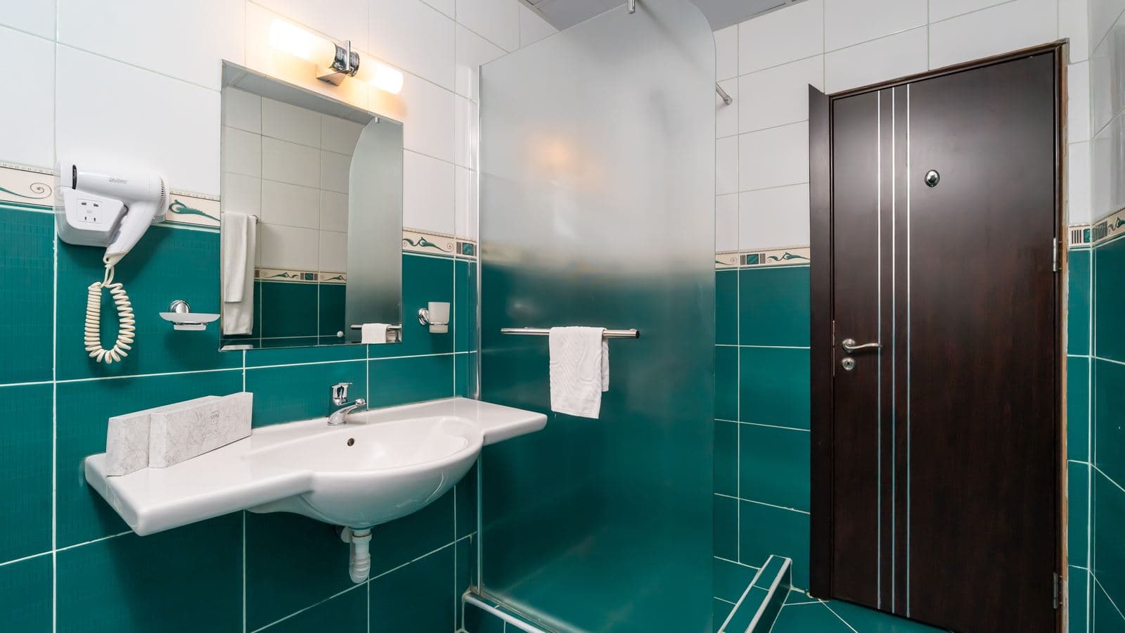 rooms-suite-room