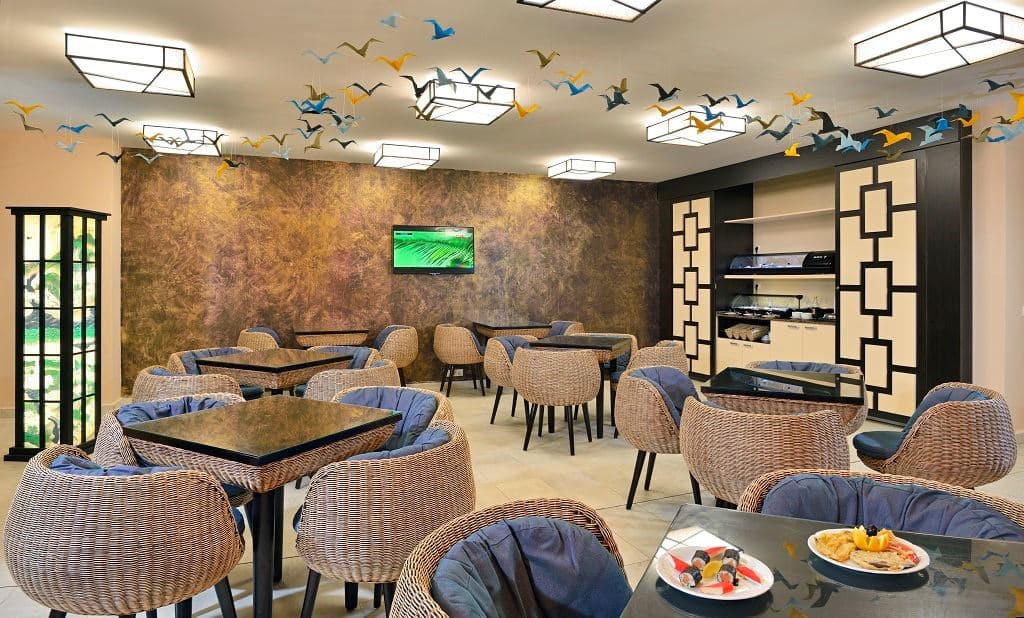 restaurants-umi-japanese-corner-from-mid-june---end-of-aug