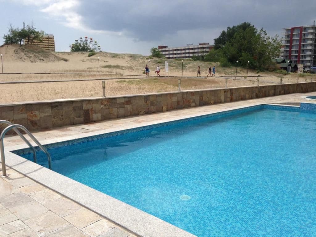 pools-outdoor-pool